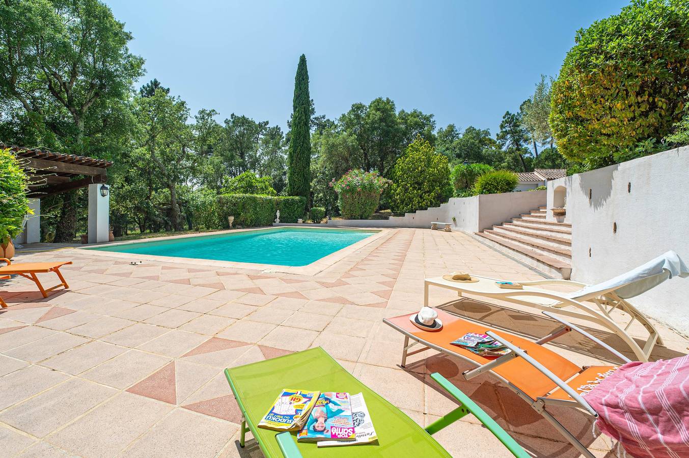 Appartement entier, Villa Hokiss Piscine privée Parc et Calme in Le Muy, Côte méditerranéenne (France)