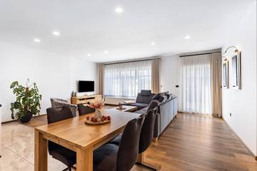 Ferienwohnung für 4 Personen, mit Garten und Balkon in Schmallenberg