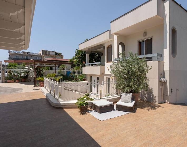B&b per 2 persone, con giardino e panorama in Pompei