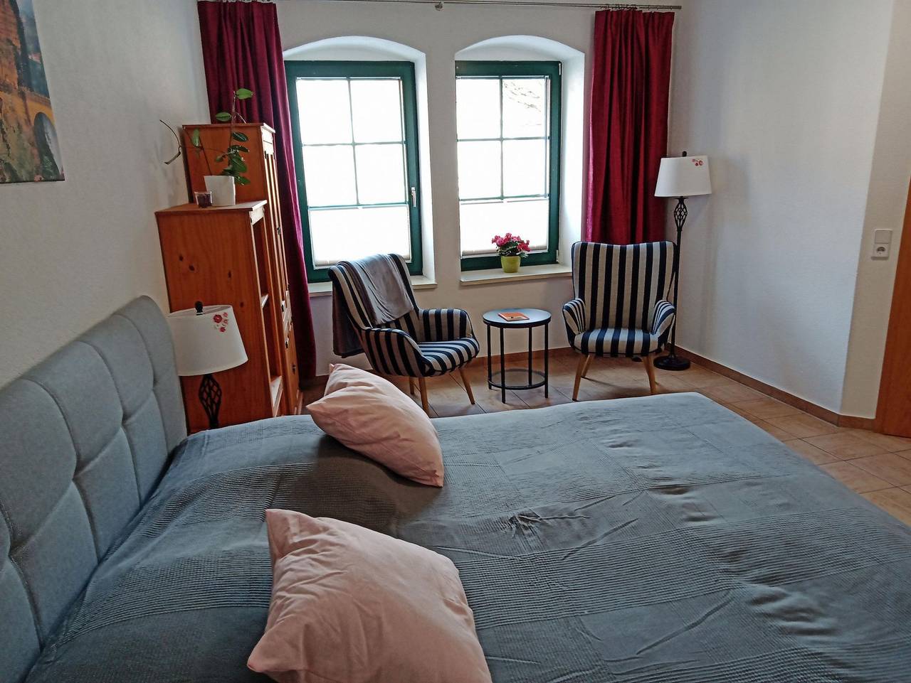 Ganze Ferienwohnung, Apartment am Markt 4 - Ferienwohnung, Wohn-/ Schlafraum in Bad Gottleuba-Berggießhübel, Elbsandsteingebirge