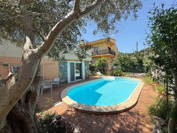 Casa rural para 8 personas, con Terraza y Jardín en Pineda de Mar - 2