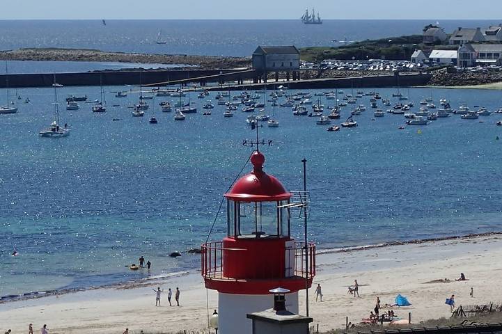 Gîte pour 4 personnes, avec jardin et terrasse, animaux acceptés dans Plage Tres-Cadec
