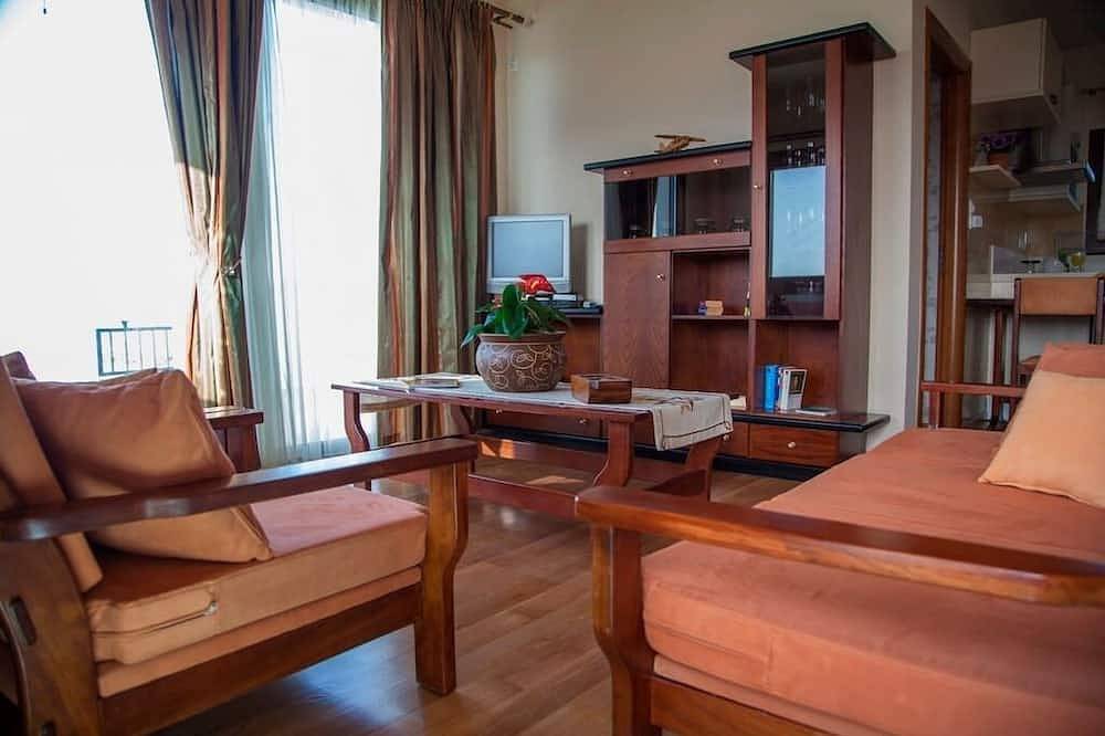 Villa Veghera - Ferienvilla mit Pool nur 2 km vom Sandstrand entfernt! in Kissamos, Chania und Umgebung