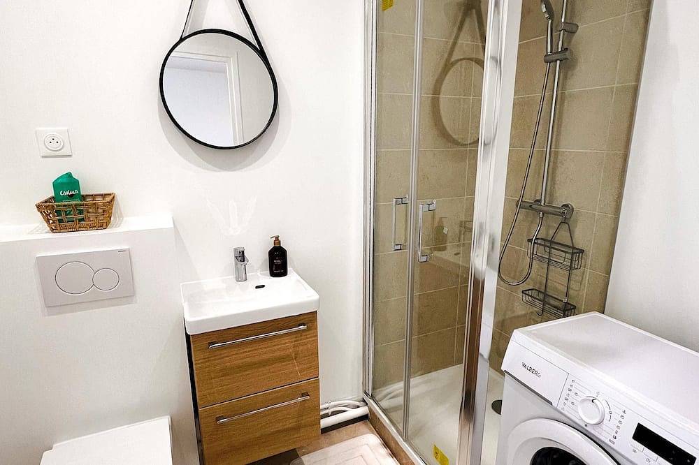 Entire apartment, Cosy new apartment Paris in Bagnolet, Seine-Saint-Denis