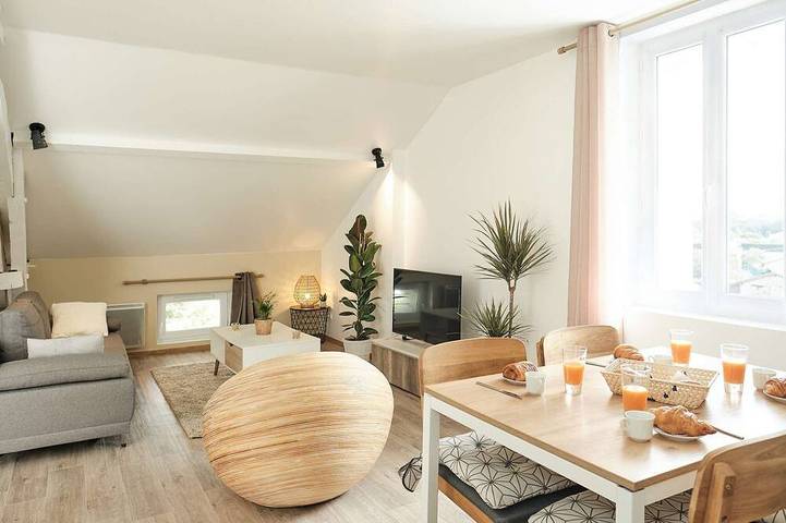 Gîte pour 4 personnes, avec terrasse à Saugnac-et-Cambran