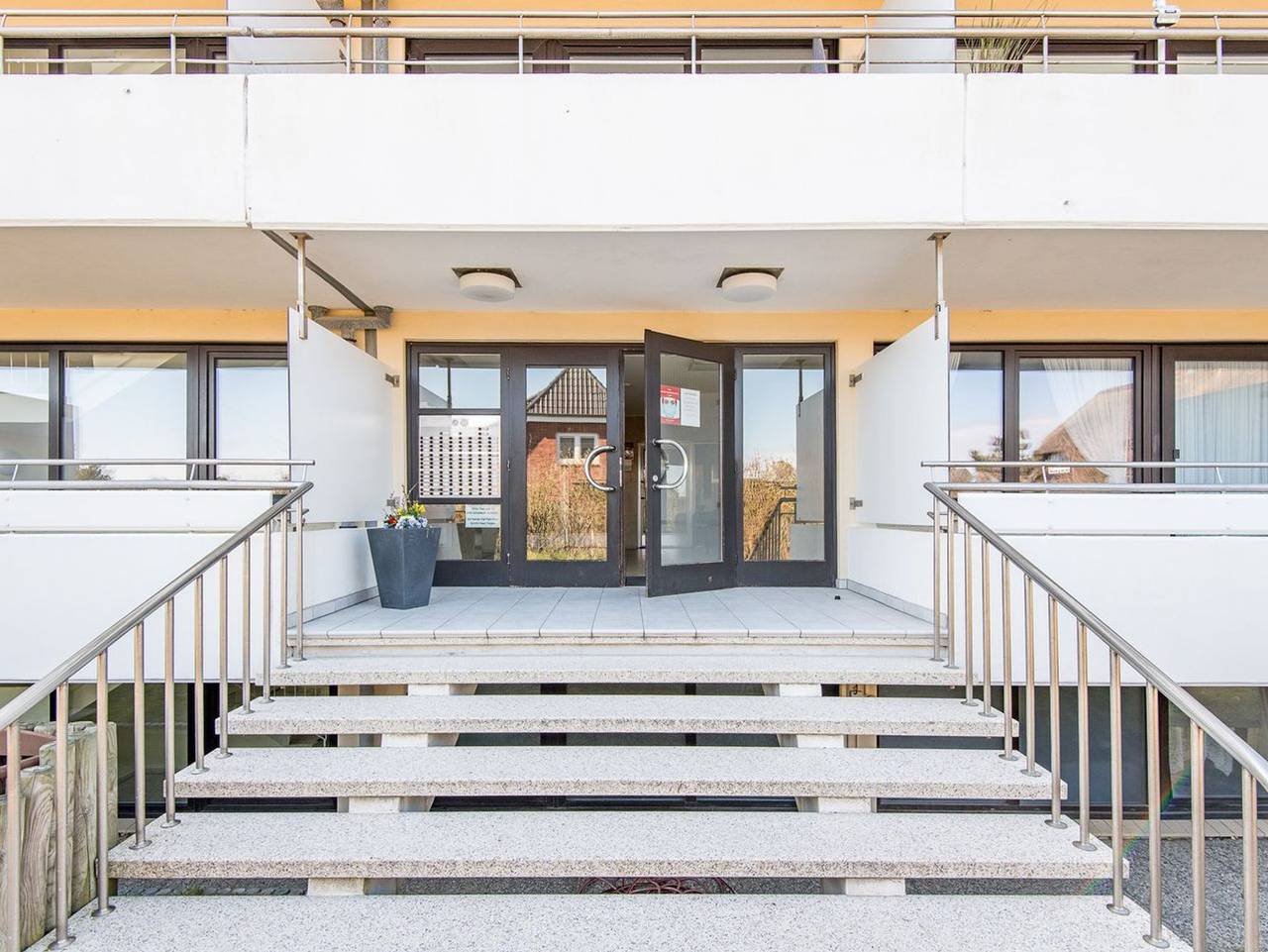 Ganze Ferienwohnung, Dünenhof zum Kronprinzen, App. 26 - 1-Zimmerwohnung mit Meerblick und ca. 35 m² Wohnfläche, für bis zu 2 Personen in Wenningstedt, Sylt