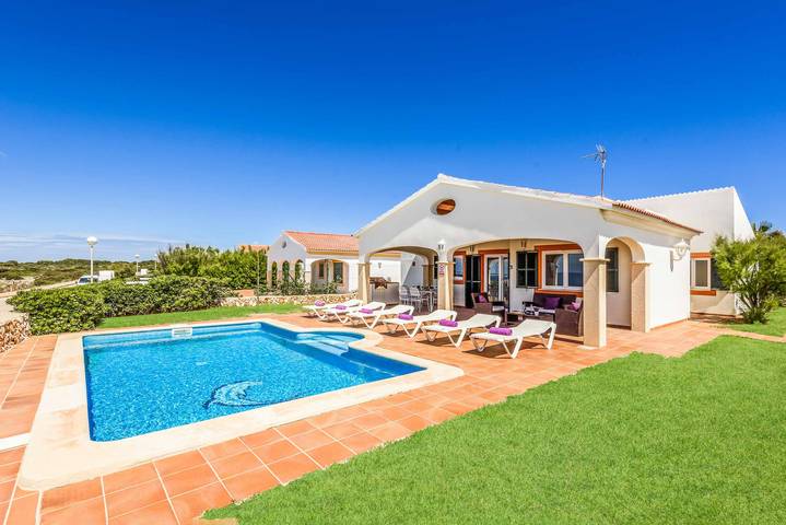 Chalet para 6 personas, con terraza y piscina - 1