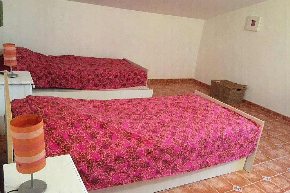 Beautiful spacious villa with fantastic with private pool in Alcaucín, Province de Málaga