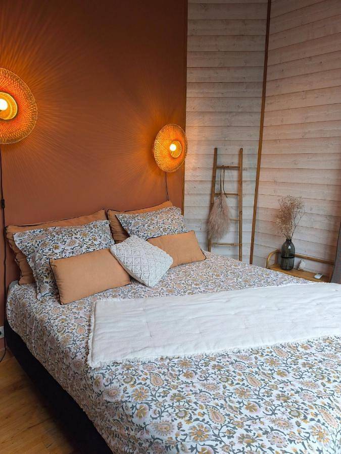 Gîte pour 4 personnes, avec terrasse ainsi que sauna et vue à Lafare - 2