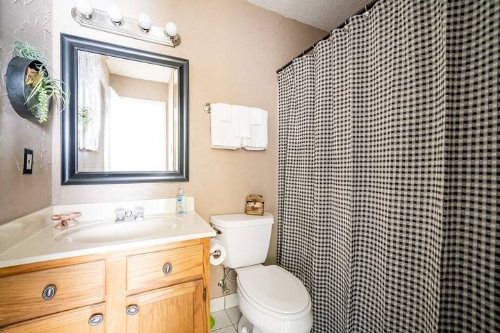 Vacation rental for 6 people, with balcony and pool as well as sauna and hot tub in Alabama