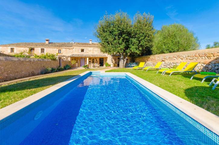 Villa for 6 people, with terrace and garden - 1