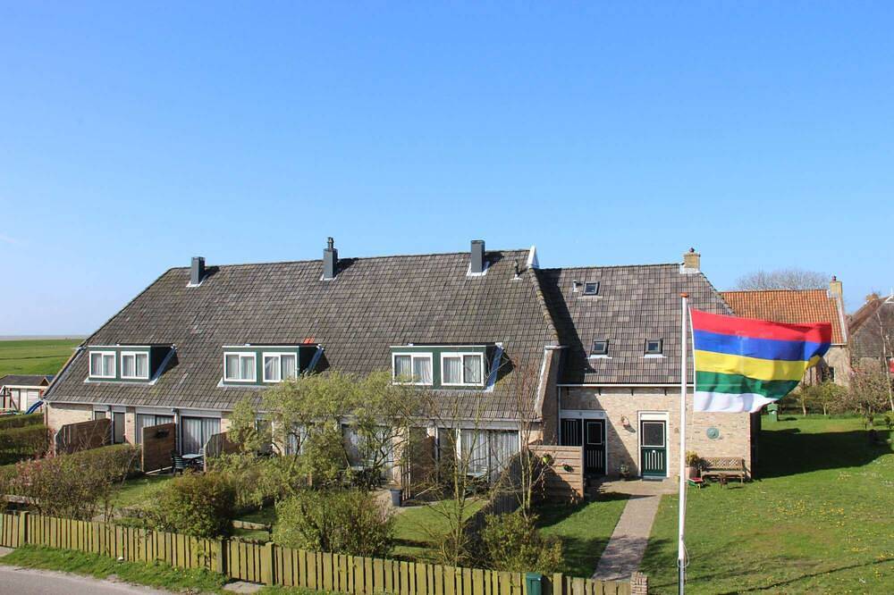 Geheel appartement, Appartementenboerderij de Groede in Oosterend, Nederlandse waddeneilanden