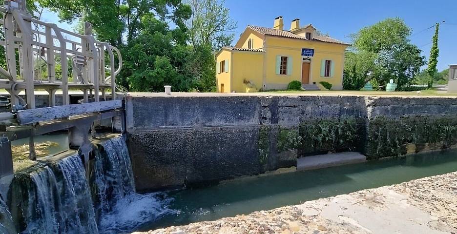 Gîte pour 9 personnes, animaux acceptés