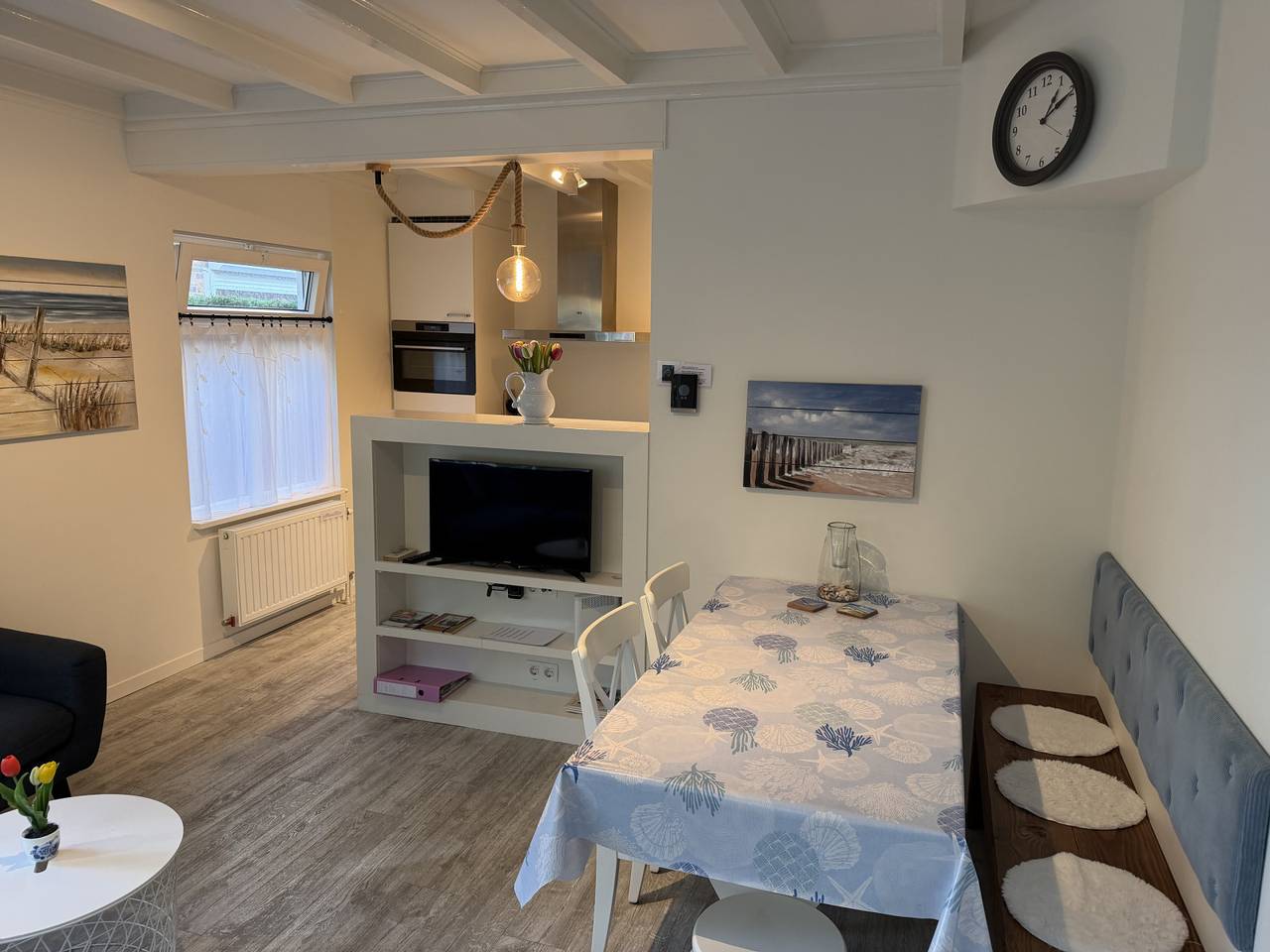 Gezellige 5-persoons vakantiewoning direct onder aan de duinen van Zoutelande in Zoutelande, Walcheren