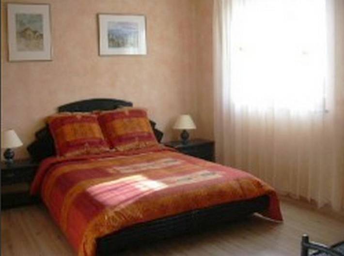 Location de vacances pour 4 personnes, avec jardin ainsi que piscine et terrasse à Bennwihr - 2