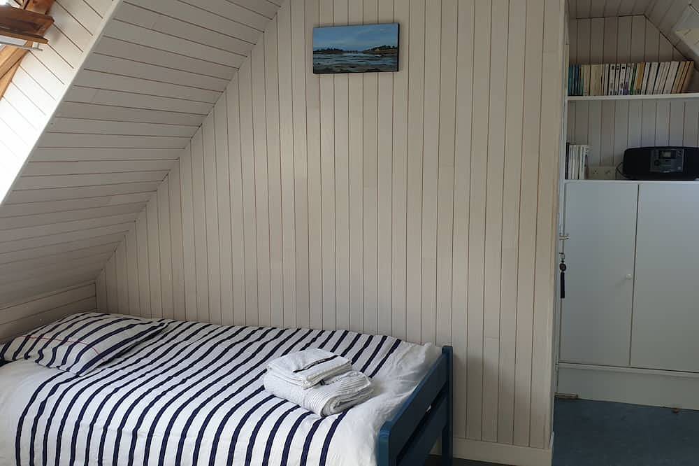 Fischerhaus mit atemberaubendem Meerblick von der Terrasse und dem Garten in Trélévern, Rosa Granitküste