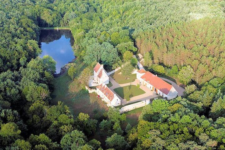 Chambre d’hôte pour 2 personnes, avec jardin et sauna ainsi que vue sur le lac et piscine