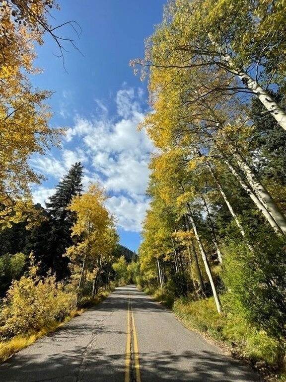 Rustic Riverside Cabin with Patio — Family Escape in Boulder County