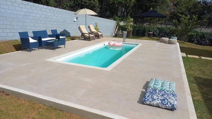 Villa para 8 pessoas, com jacuzzi e piscina e ainda jardim em Lagoa Santa