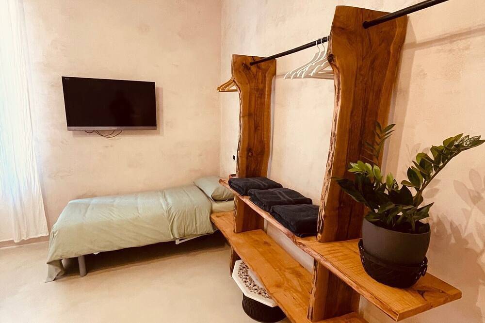 Casa Citta   Charming 2-bedroom apartment with Ac, Wifi in gorgeous Brescia in Brescia, Brescia Provinz