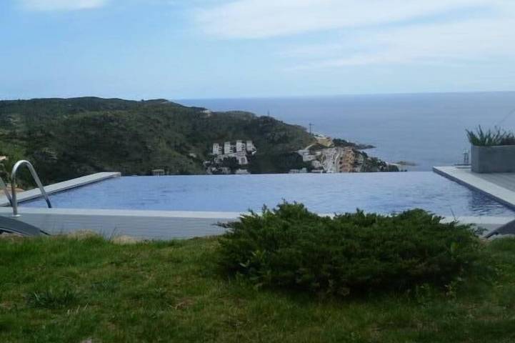 Holiday home for 6 people, with garden and pool as well as terrace, with pets - 1