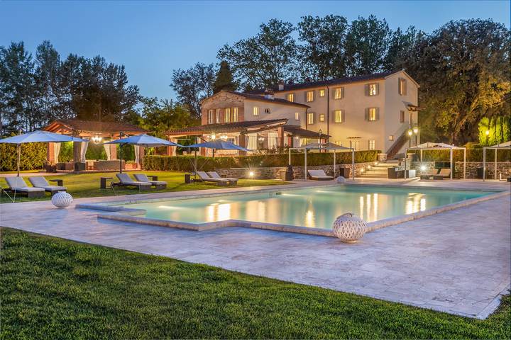 Ferienhaus für 12 Personen, mit Garten und Ausblick, mit Haustier