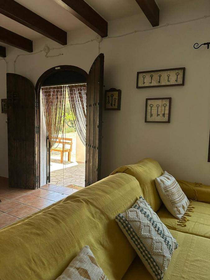 Casa rural para 10 personas, con piscina además de terraza y jardín, Se admiten mascotas en Casabermeja - 3