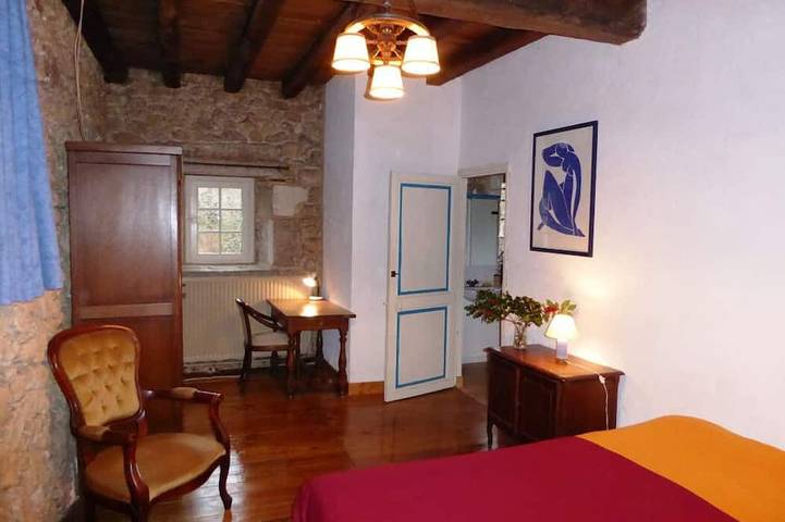 Location de vacances pour 4 personnes, avec terrasse et jardin à Saint-Martin-des-Combes - 2