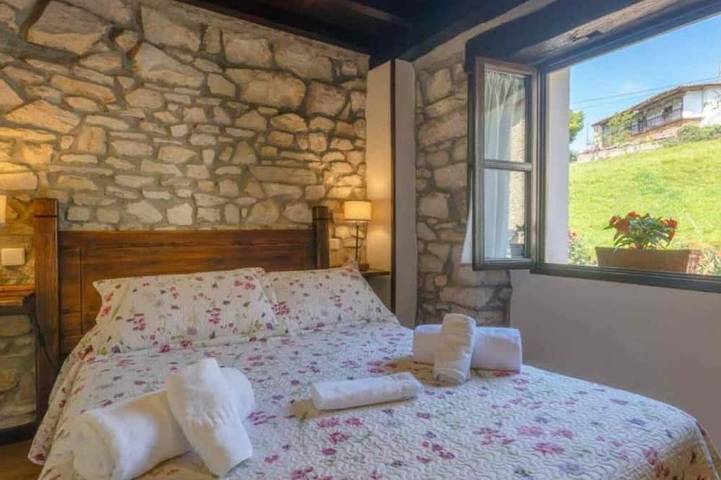 Maison rurale avec vue sur les montagnes. Profitez de la nature et de l'air frais in Tresgrandas, Llanes