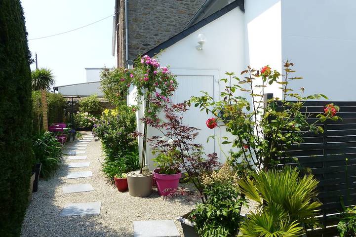 Gîte pour 3 personnes, avec jardin dans Plage Longchamp - 3