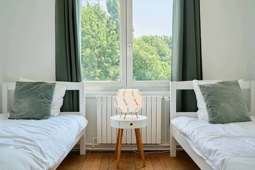 Entire apartment, Beautiful 1900 house full equipped, 4bdrm+ garden! in Lambersart, Lille region