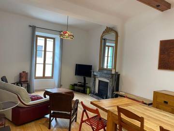 Location de vacances pour 10 personnes, avec jardin à Capendu