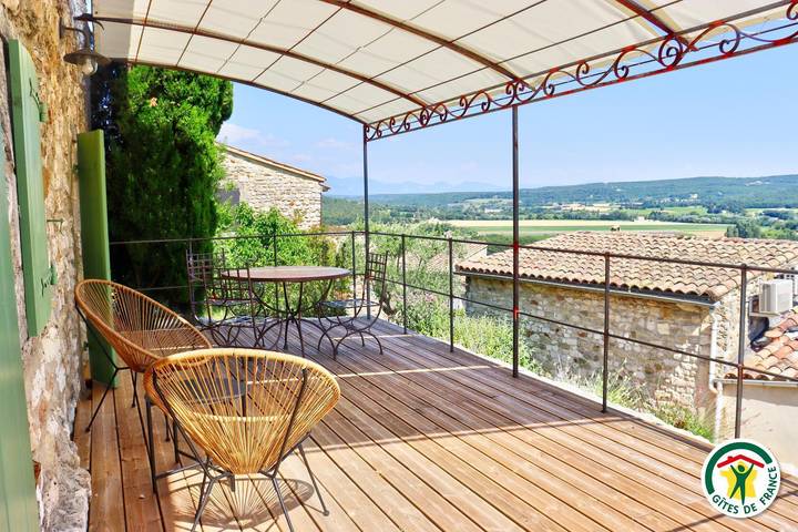 Gîte pour 2 personnes, avec jardin ainsi que sauna et jacuzzi - 1