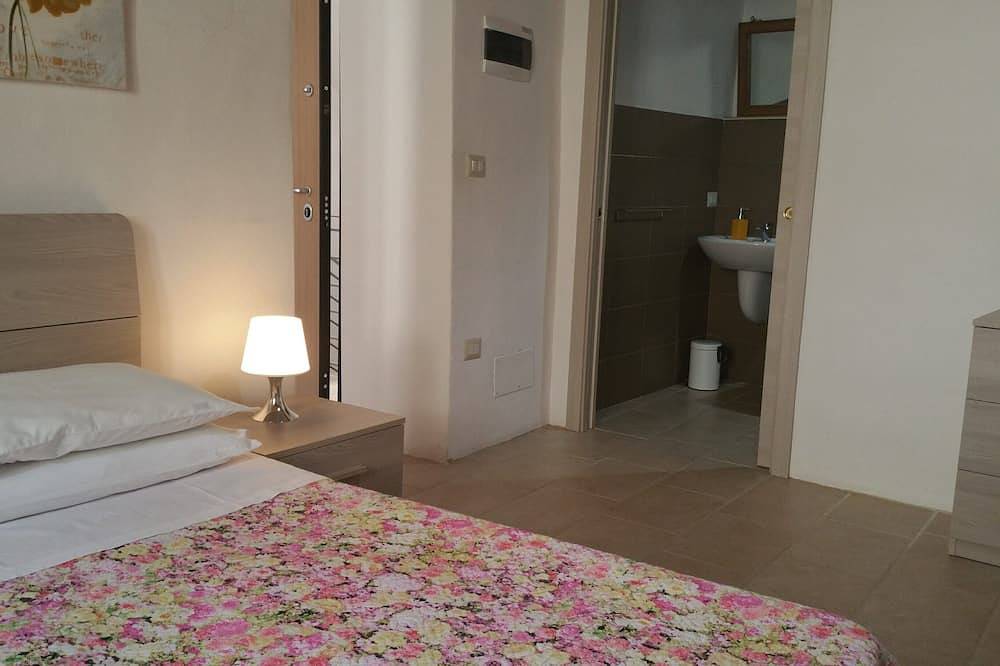 Ganze Wohnung, Lovely one-bedroom apartment 200 meters from the sea in Bisceglie, Via Francigena