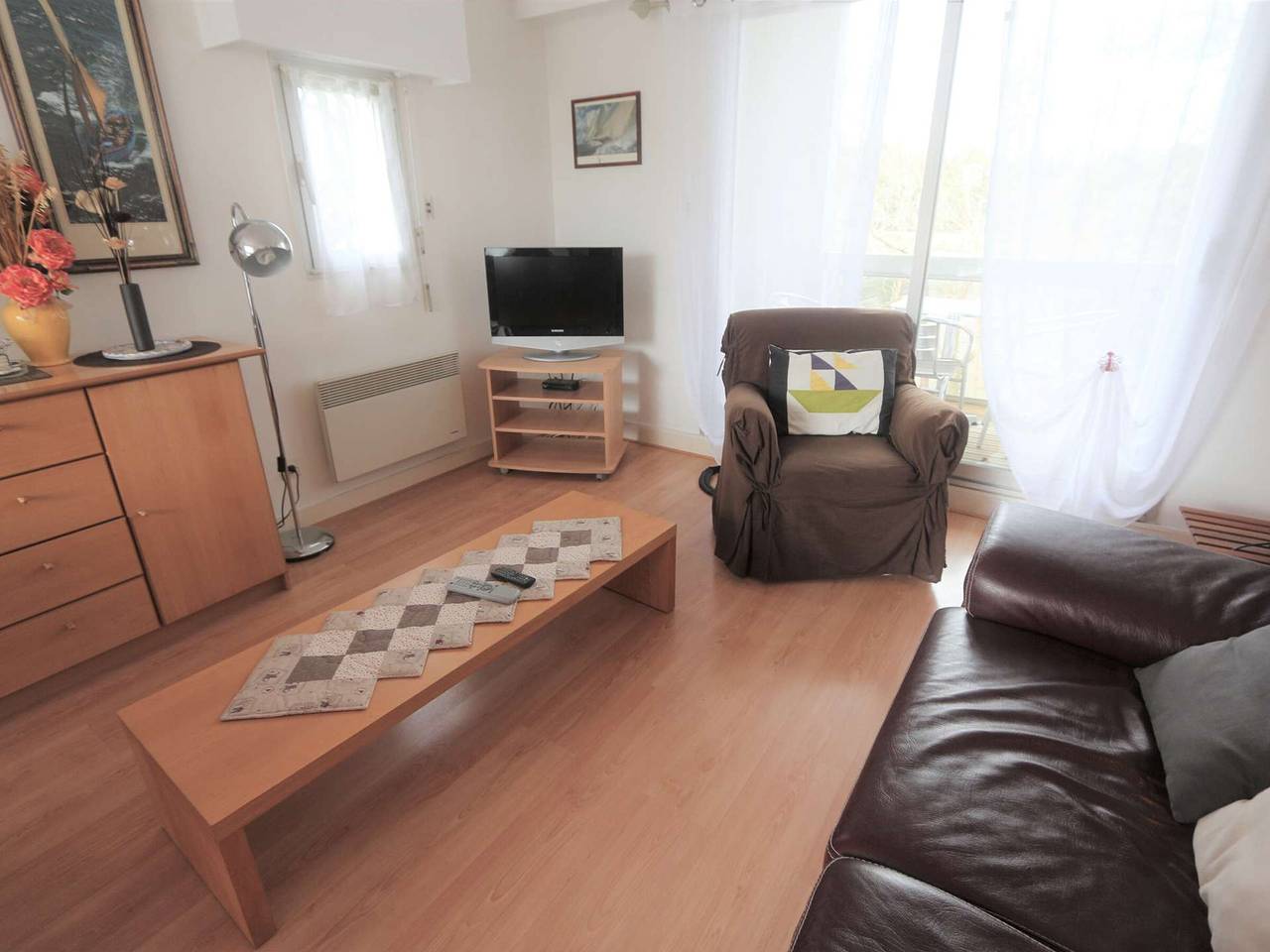 Appartement entier, Appartement T2 à Bénodet proche plages, vue rivière in Bénodet, Région de Quimper