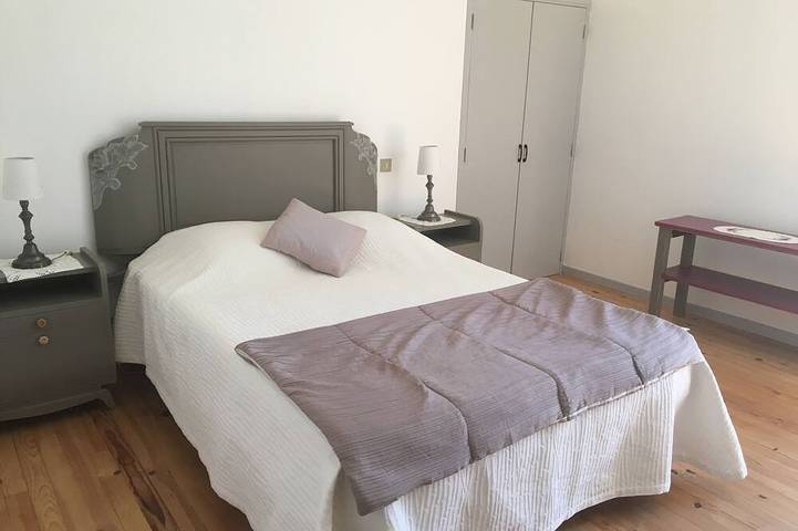 Gîte pour 6 personnes, avec jardin à Maleville - 4