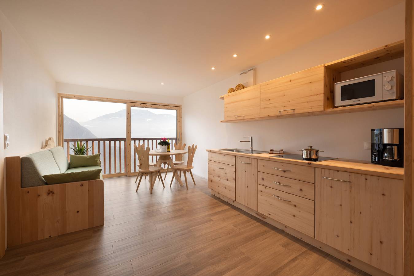 Apartamento entero, Apartamento '1' con vistas a la montaña, terraza comunitaria y Wi-Fi in Gries-San Quirino, Bolzano