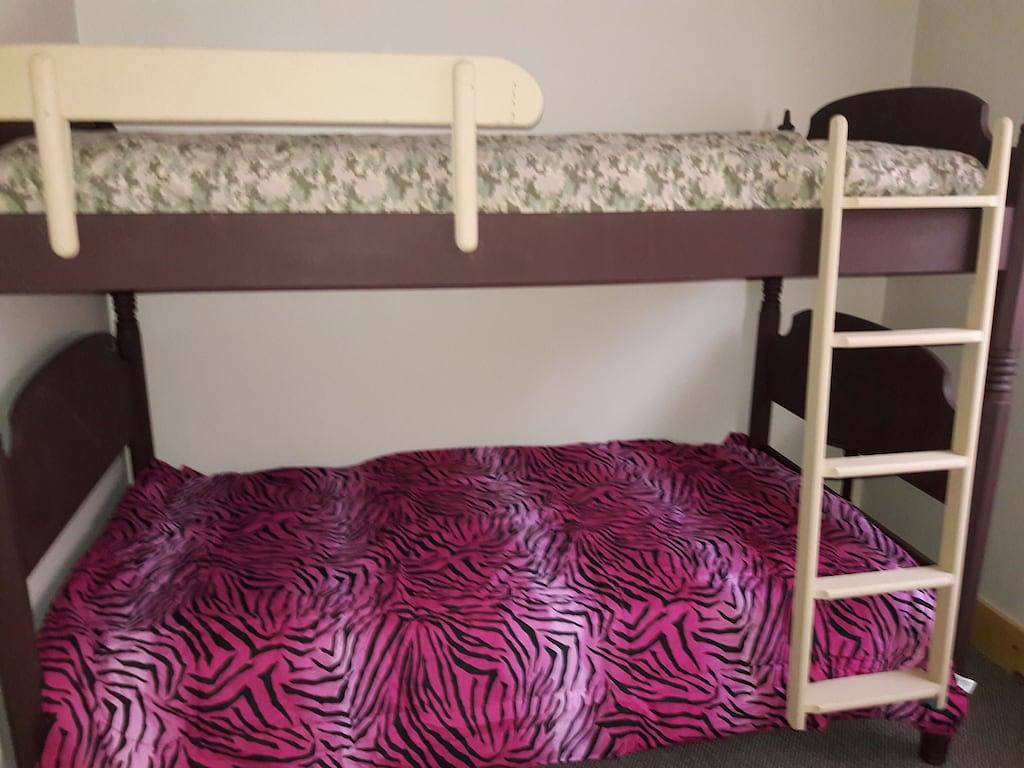 Pa Grand Canyon gemütlicher Berg Rückzug auf 35 Hektar in Tioga County