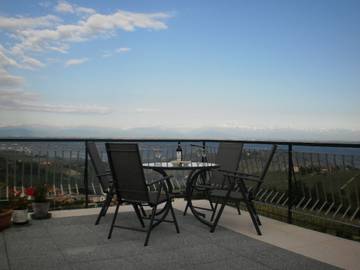 Agriturismo per 4 Persone in Dogliani, Langhe, Foto 3