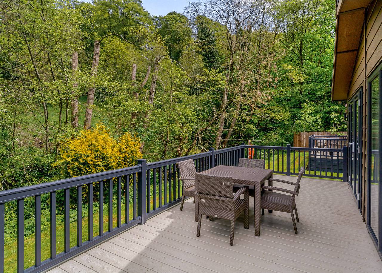Pemberley Watersedge Lodge in Bath, Cotswolds