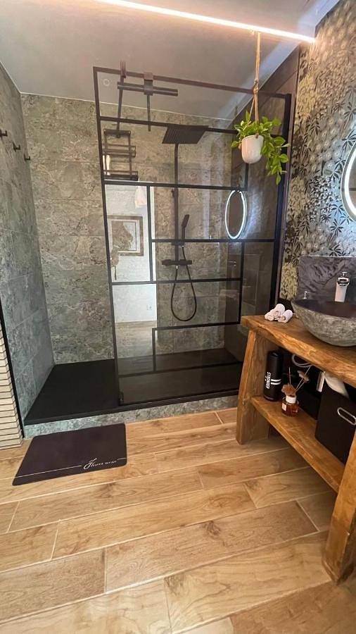 Gîte pour 5 personnes, avec piscine et terrasse à Bras - 3