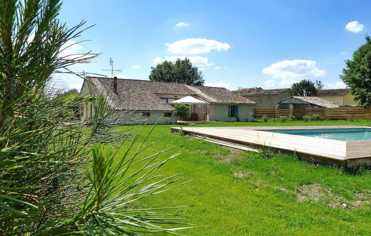Location de vacances pour 8 personnes, avec Terrasse à Cunèges