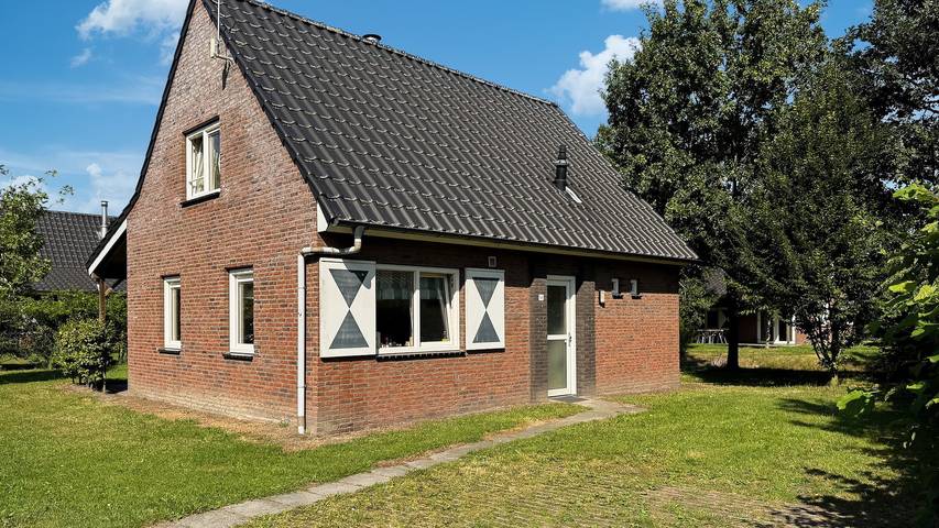 Ferienhaus für 6 Personen, mit Garten und Sauna in Hoeven