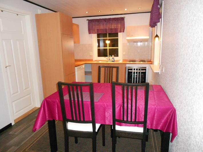 Alleinlage Ferienhaus in ruhige Lage, 300 Meter vom See in Kronoberg