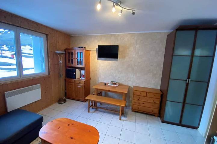 Appartement entier, Studio chaleureux 4 pers, La Pierre St Martin - parking gratuit, casier à skis, proche pistes in La Pierre Saint-Martin, Arette