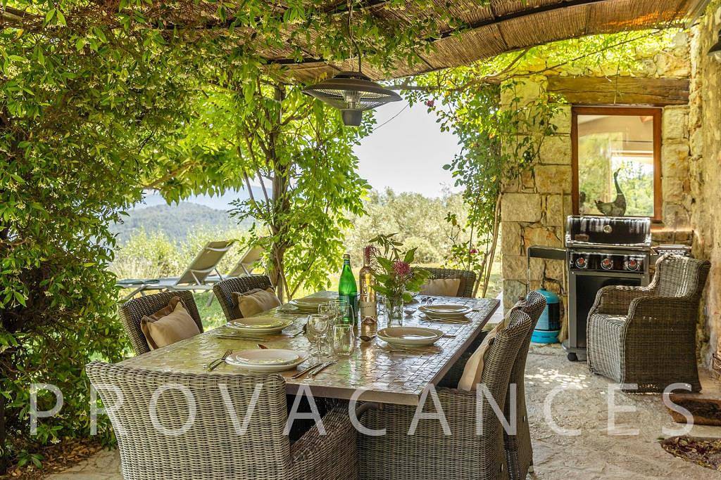 Ein seltenes Juwel in der Provence mit Naturpool und Panoramablick in Seillans, Draguignan Region