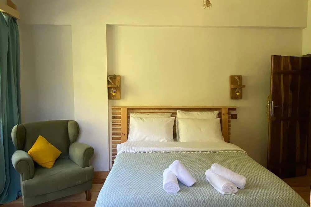 Two Room Quad Chalet in Çamlıhemşin, Black Sea region