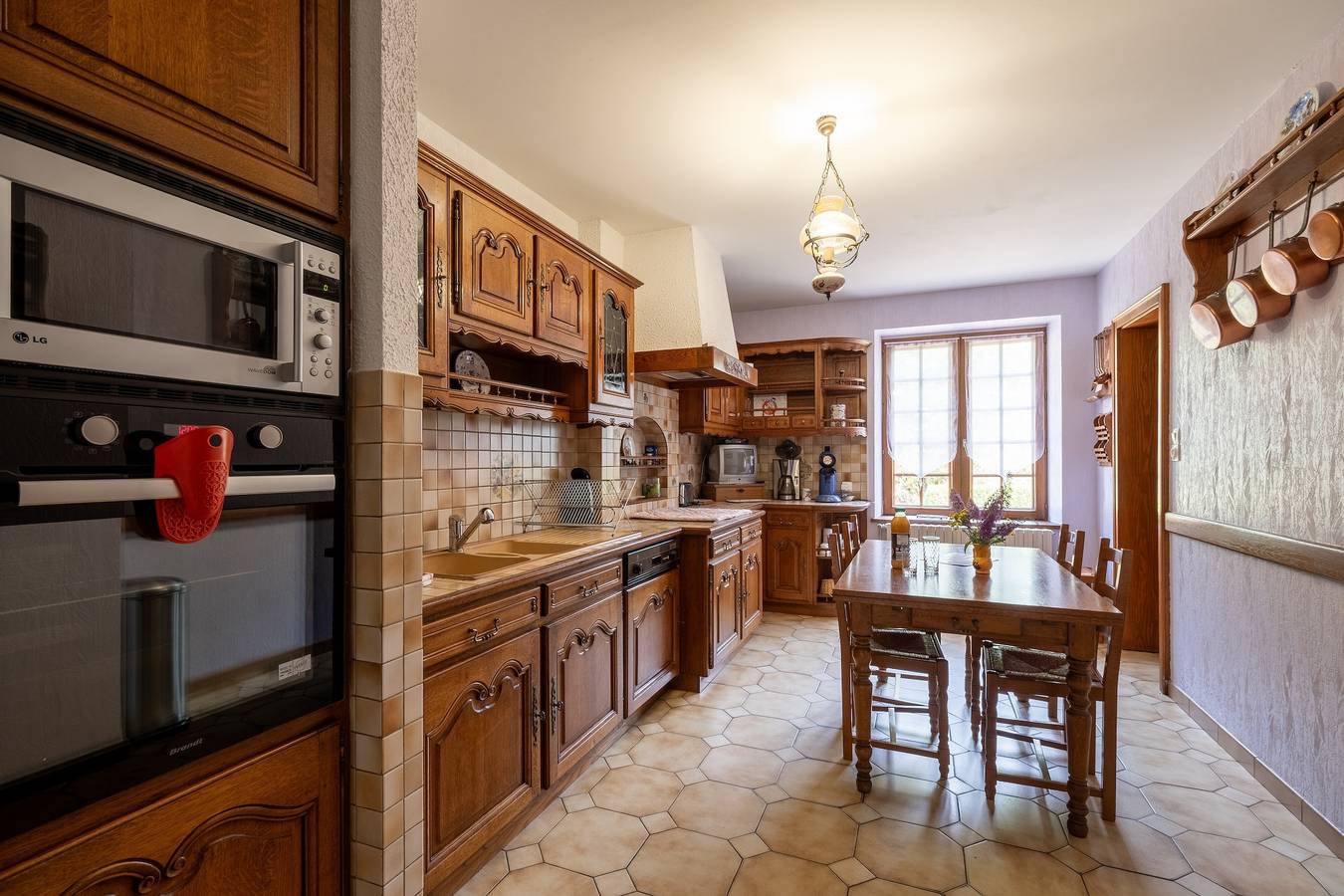 Appartement entier, Appartement « La Petite Caille - 8 » avec balcon et Wi-Fi in Plombières-les-Bains, Parc naturel régional des Ballons des Vosges