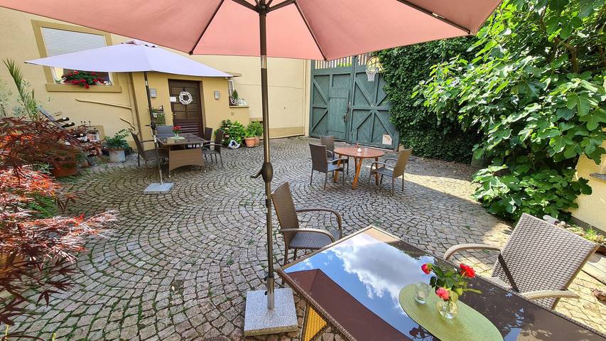 Doppelzimmer, Dusche oder Bad, Wc in Wonsheim, Landkreis Alzey-Worms