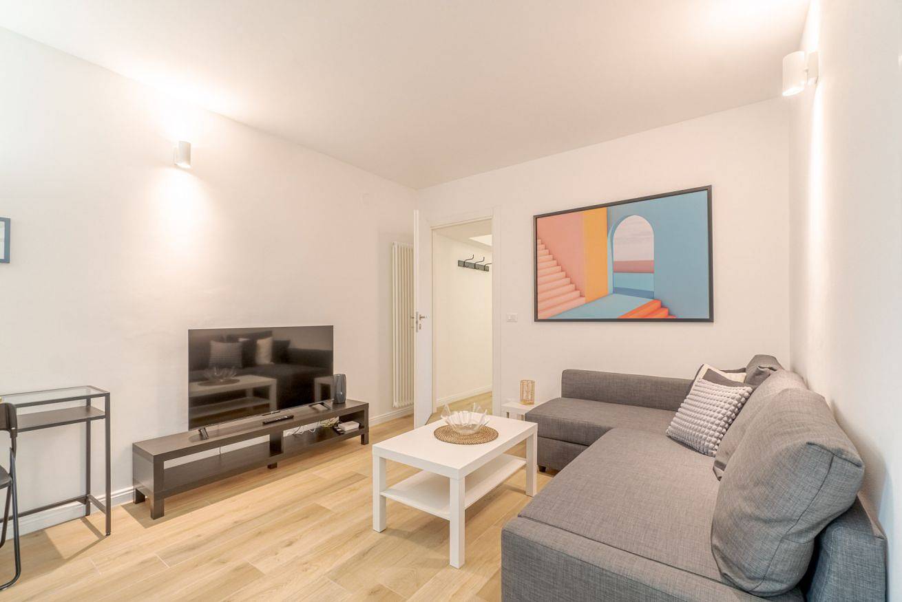Apartamento entero, Apartamento de vacaciones para 6 personas con balcón in Turín, Provincia de Torino
